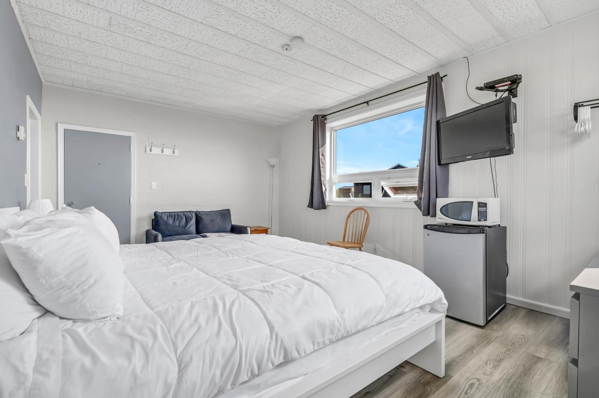 Cape View & Motel