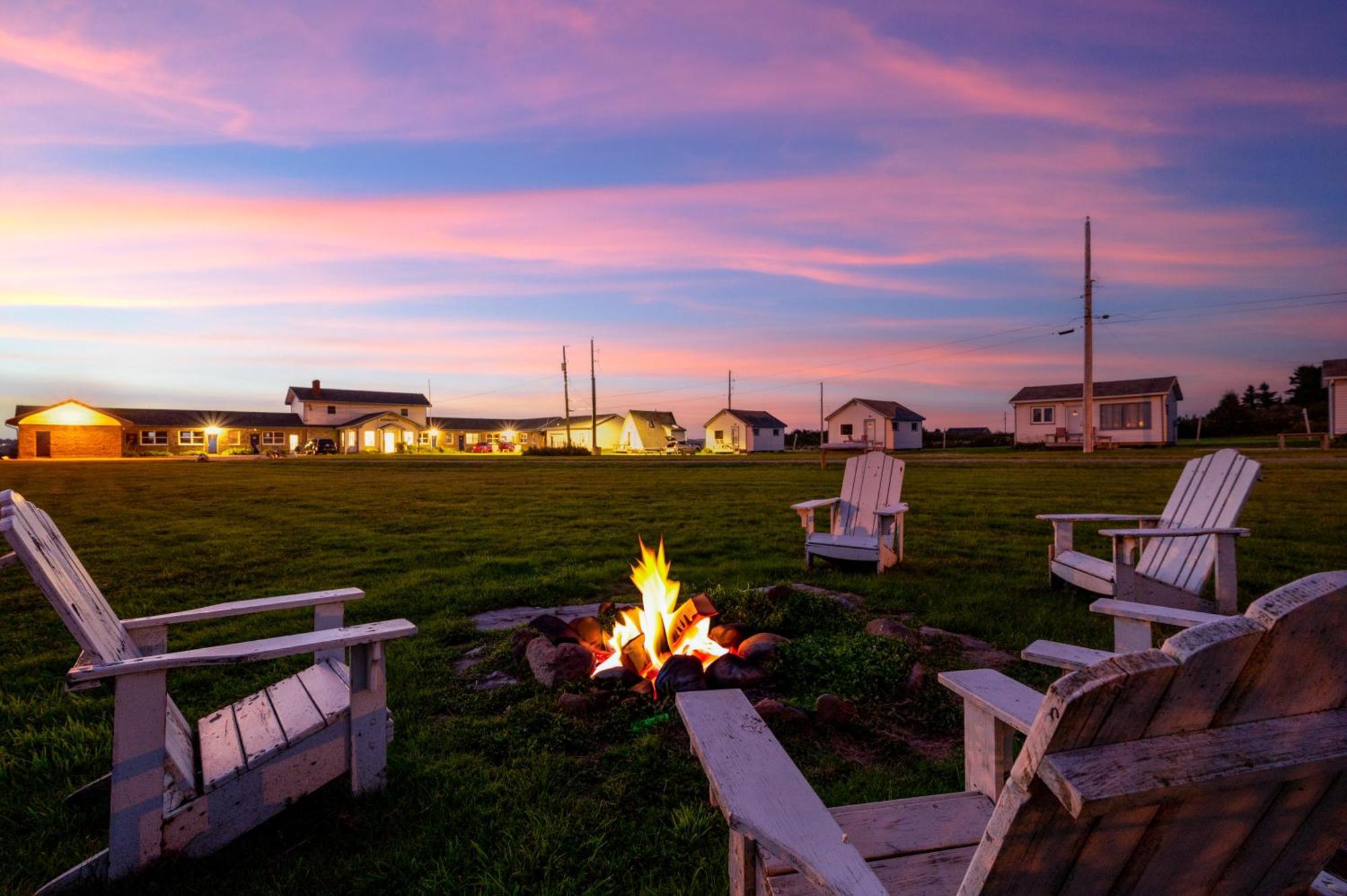 Cape View & Motel *